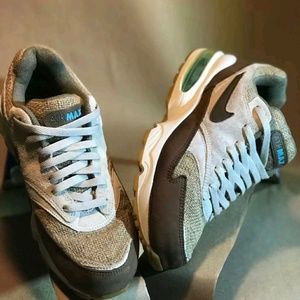 nike air burst crepe